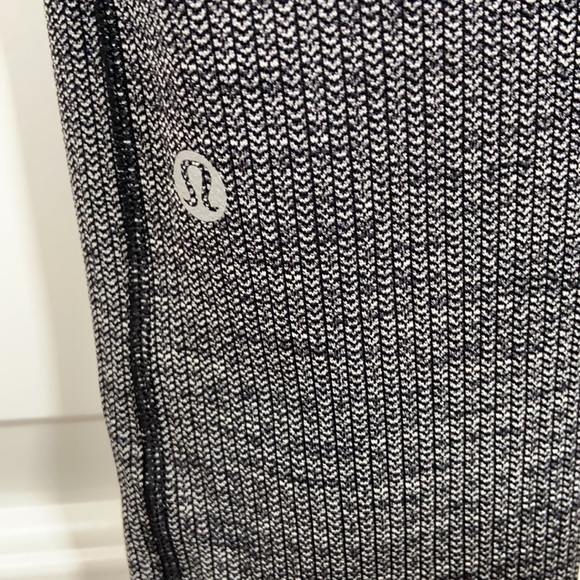 Lululemon Speed Up Tight - Picture 4 of 10